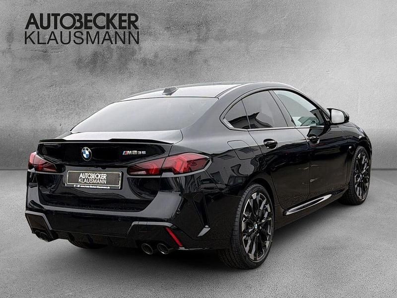 Neu BMW M235 Shadowline 300 PS (220 kW) 2026 Schwarz Coupé