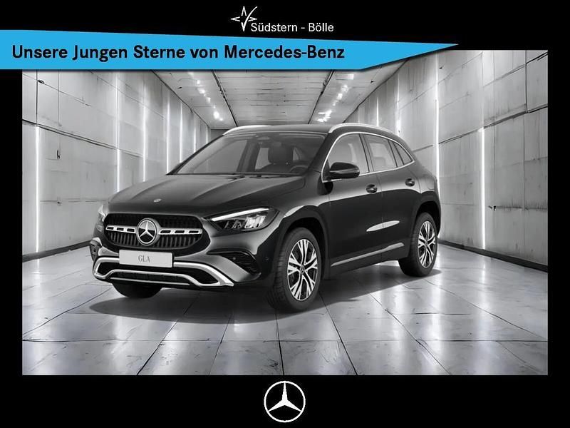 Metalliclack kosmosschwarz (metallic) Gebraucht 2024 Mercedes GLA180 Progressive SUV | 35.820 € (Fairer Preis) - Bild 1/4