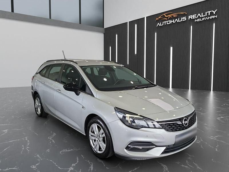 Grau Gebraucht 2021 Opel Astra Edition Limousine | 8.980 € - Bild 1/4