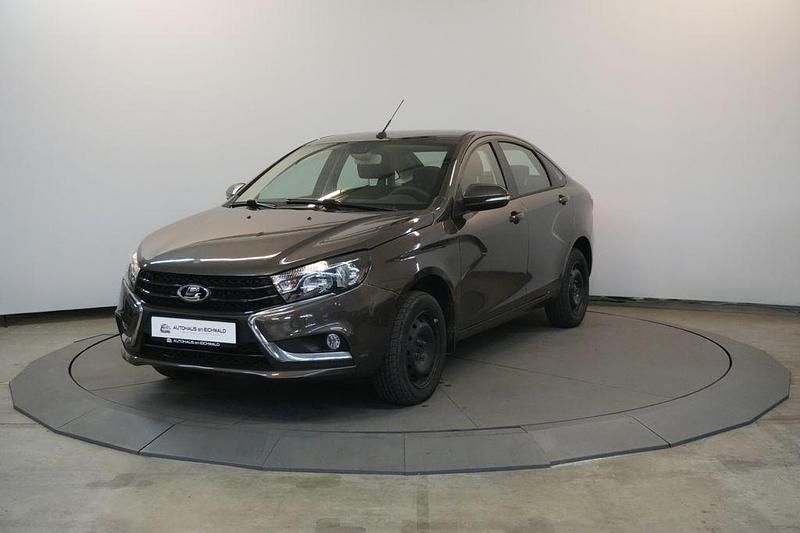 Braun Gebraucht 2018 Lada Vesta Limousine | 6.890 € (Etwas zu teuer) - Bild 1/4