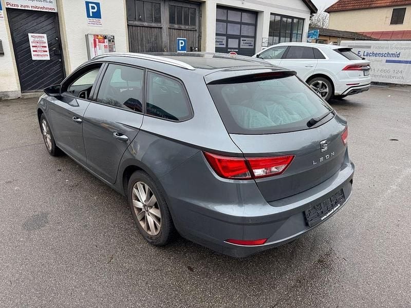 Grau Gebraucht 2018 Seat Leon ST Style Kombi | 10.900 € (Guter Preis) - Bild 1/4