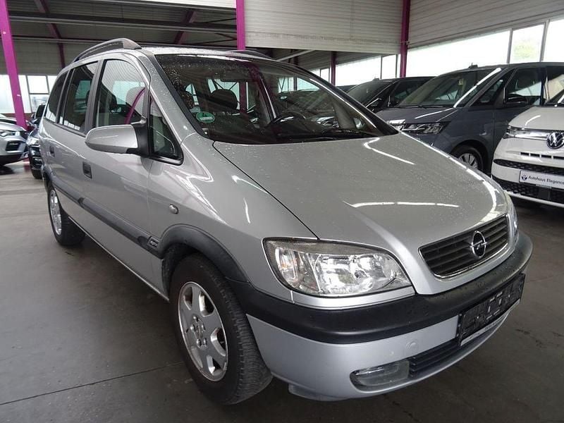 Silber Gebraucht 2002 Opel Zafira Van / Kleinbus | 1.400 € (Superpreis) - Bild 1/4