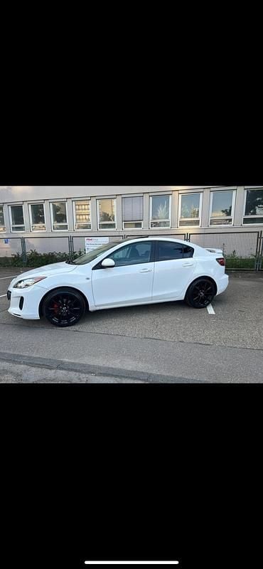 Weiß Gebraucht 2013 Mazda 3 Limousine | 7.200 € (Guter Preis) - Bild 1/1