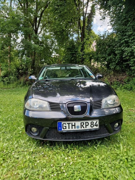 Schwarz Gebraucht 2006 Seat Ibiza Limousine | 2.700 € (Teuer) - Bild 1/4