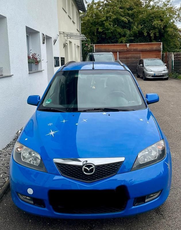 Blau Gebraucht 2003 Mazda 2 Kleinwagen | 950 € - Bild 1/4