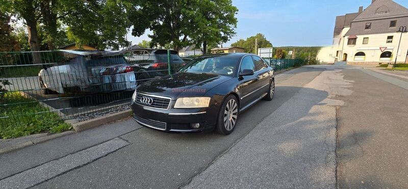 Schwarz Gebraucht 2004 Audi A8 Ambiente Limousine | 4.750 € (Fairer Preis) - Bild 1/4