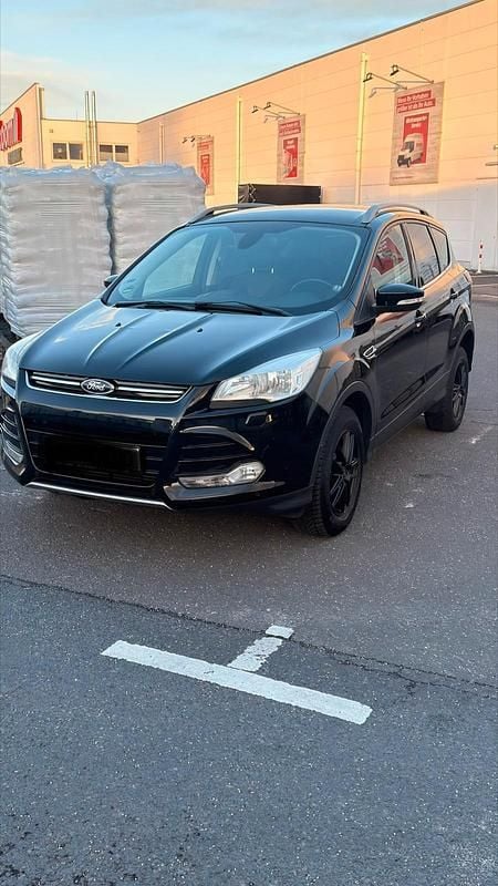 Gebraucht Ford Kuga Titanium 140 PS (102 kW) 2014 Schwarz SUV