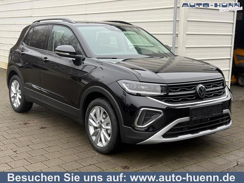 Neu VW T-Cross Life 150 PS (110 kW) 2025 Deep black perleffekt SUV