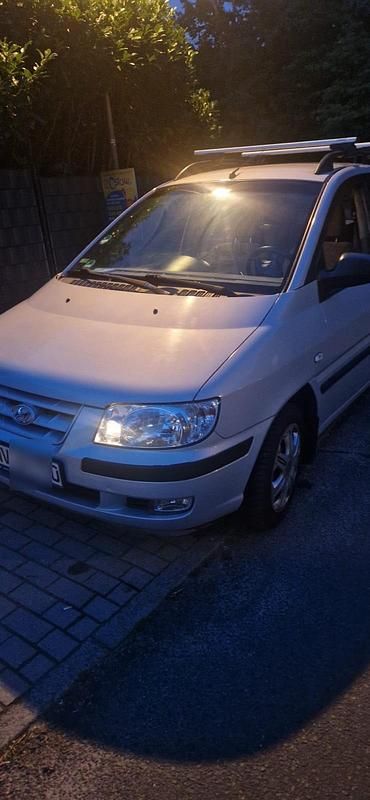 Silber Gebraucht 2001 Hyundai Matrix Van / Kleinbus | 1.100 € - Bild 1/4
