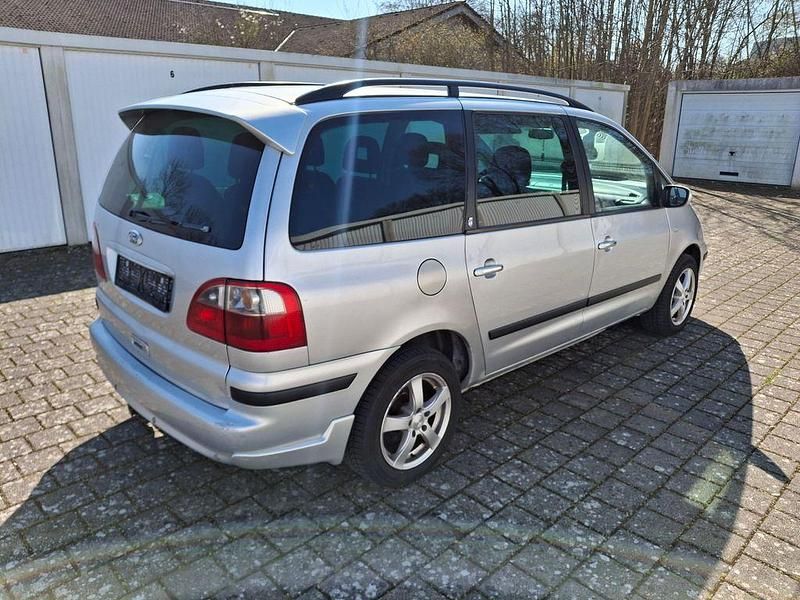 Gebraucht Ford Galaxy Ghia 116 PS (85 kW) 2005 Silber Van / Kleinbus