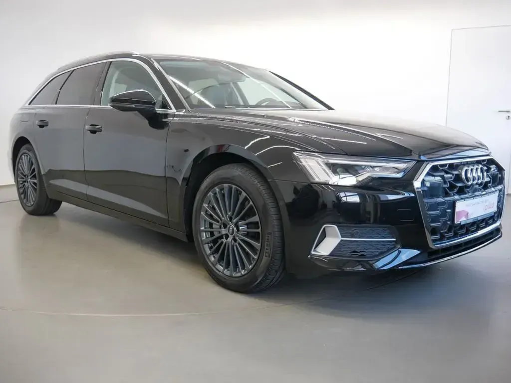 Gebraucht Audi A6 Advanced 299 PS (219 kW) 2024 Mythosschwarz metallic Kombi