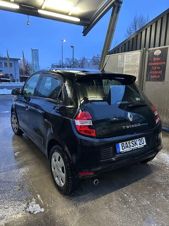 Gebraucht Renault Twingo Life 69 PS (50 kW) 2016 Schwarz Kleinwagen