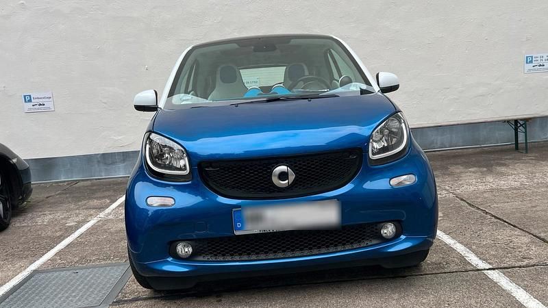 Blau Gebraucht 2014 Smart ForTwo Coupé Proxy Kleinwagen | 7.999 € - Bild 1/4