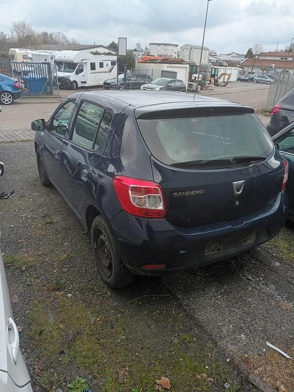 Gebraucht Dacia Sandero Lauréate 75 PS (55 kW) 2014 Blau Limousine