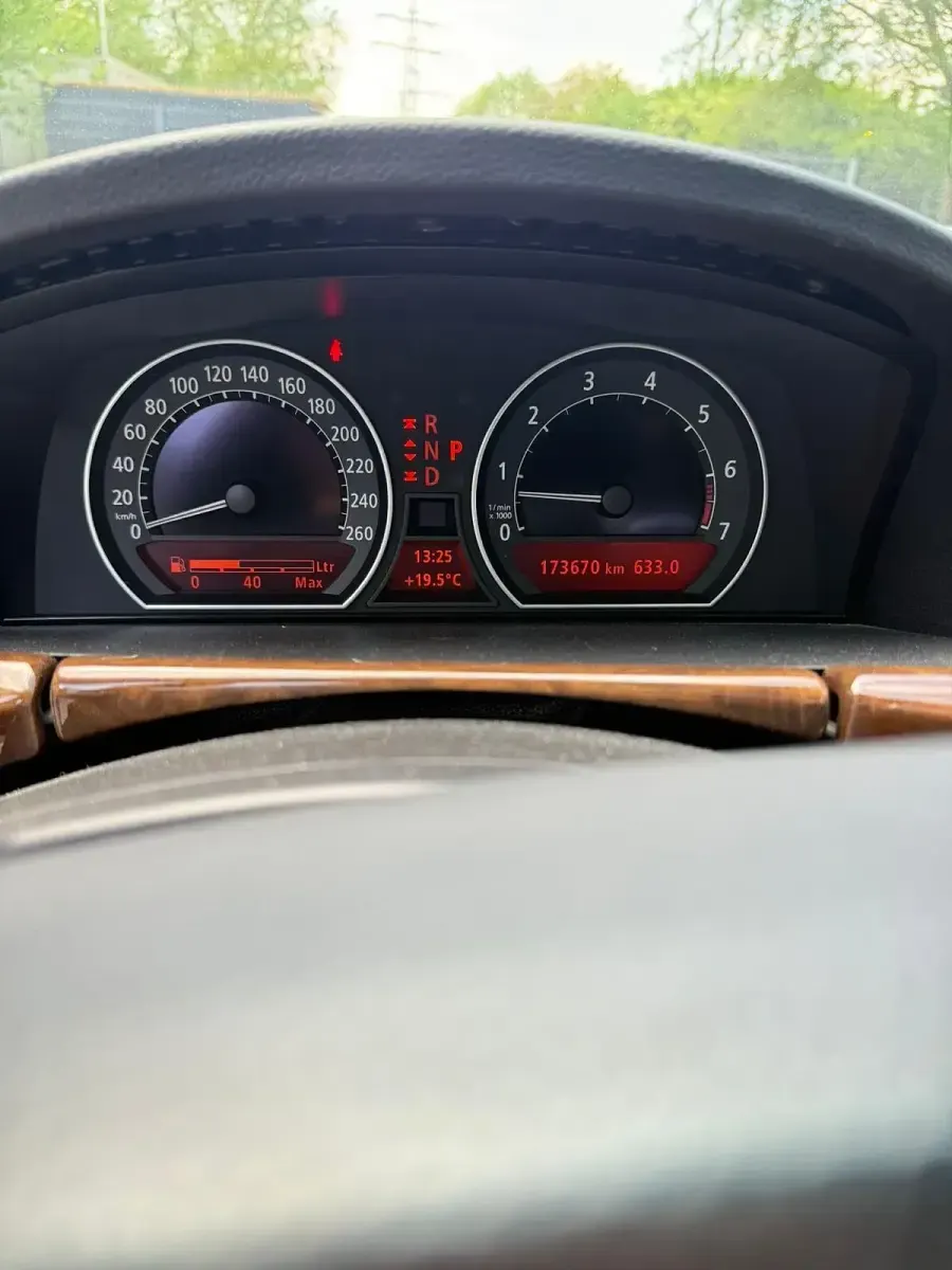 Gebraucht BMW 745 333 PS (244 kW) 2002 Grau Limousine