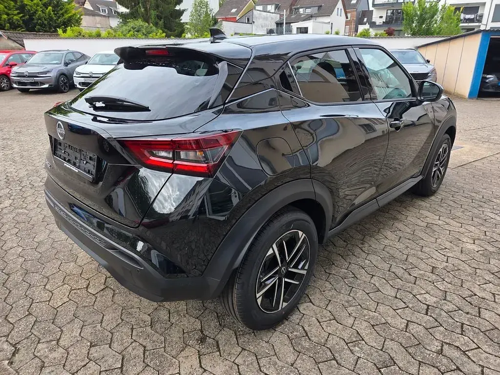 Gebraucht Nissan Juke N-Connecta 114 PS (83 kW) 2026 Pearlblack SUV