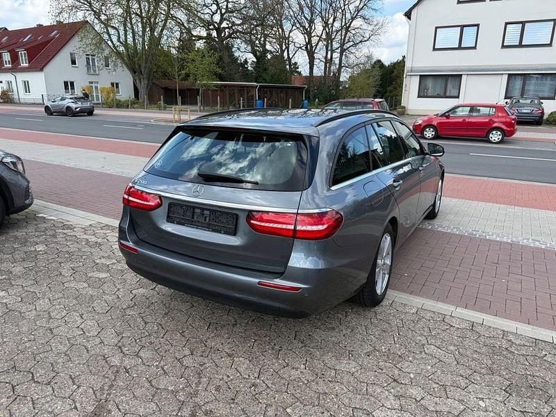 Gebraucht Mercedes E200 197 PS (144 kW) 2020 Grau Kombi