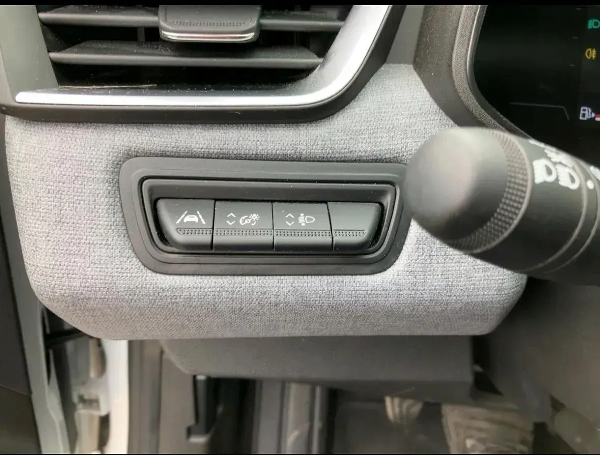 Gebraucht Renault Clio V Evolution 67 PS (49 kW) 2025 Weiß Kleinwagen
