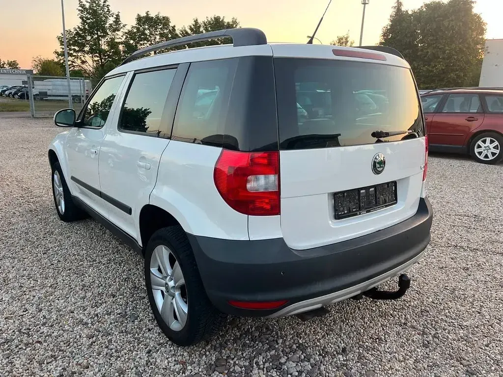 Gebraucht Skoda Yeti Experience 140 PS (102 kW) 2010 Weiß SUV