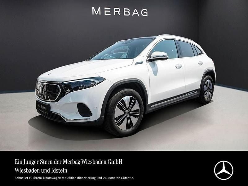 Polarweiß Gebraucht 2022 Mercedes EQA250 Progressive SUV | 29.890 € (Guter Preis) - Bild 1/4