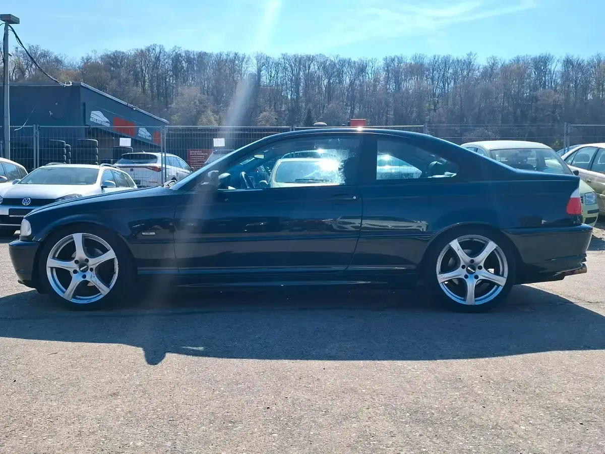 Gebraucht BMW 318 143 PS (105 kW) 2002 Schwarz Coupé