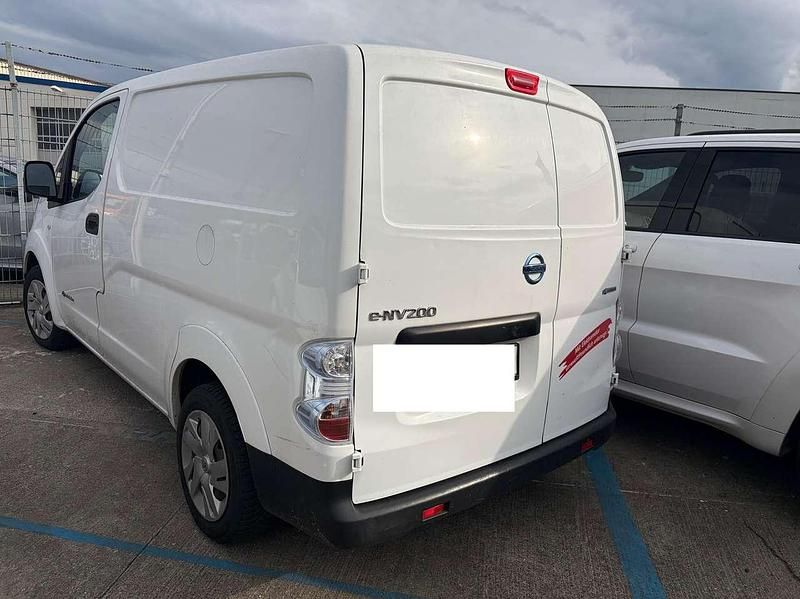 Gebraucht Nissan e-NV200 Premium Edition 80 kW (109 PS) 2016 Weiß Van / Kleinbus
