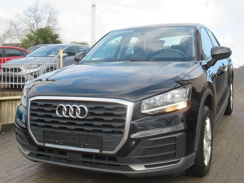Gebraucht Audi Q2 Basis 116 PS (85 kW) 2017 Schwarz SUV
