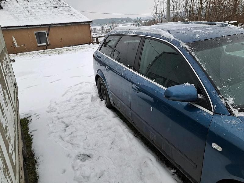 Gebraucht Audi A4 130 PS (95 kW) 2002 Blau Kombi