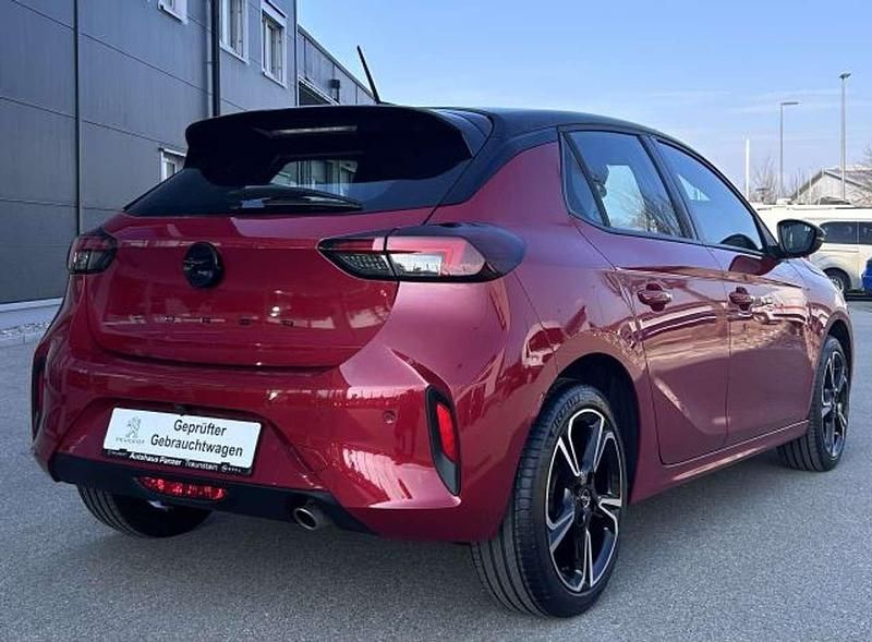 Gebraucht Opel Corsa 101 PS (74 kW) 2024 Kardio rot metallic Kleinwagen