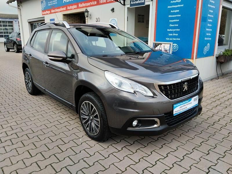 Grau Gebraucht 2016 Peugeot 2008 Active SUV | 6.499 € (Guter Preis) - Bild 1/4