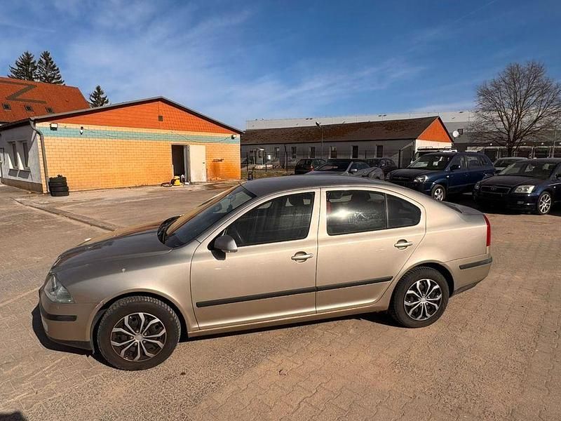 Gebraucht Skoda Octavia Ambiente 102 PS (75 kW) 2004 Beige Limousine