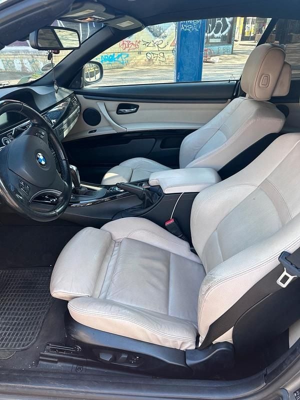 Gebraucht BMW 335 Cabriolet 306 PS (225 kW) 2010 Grau Cabrio