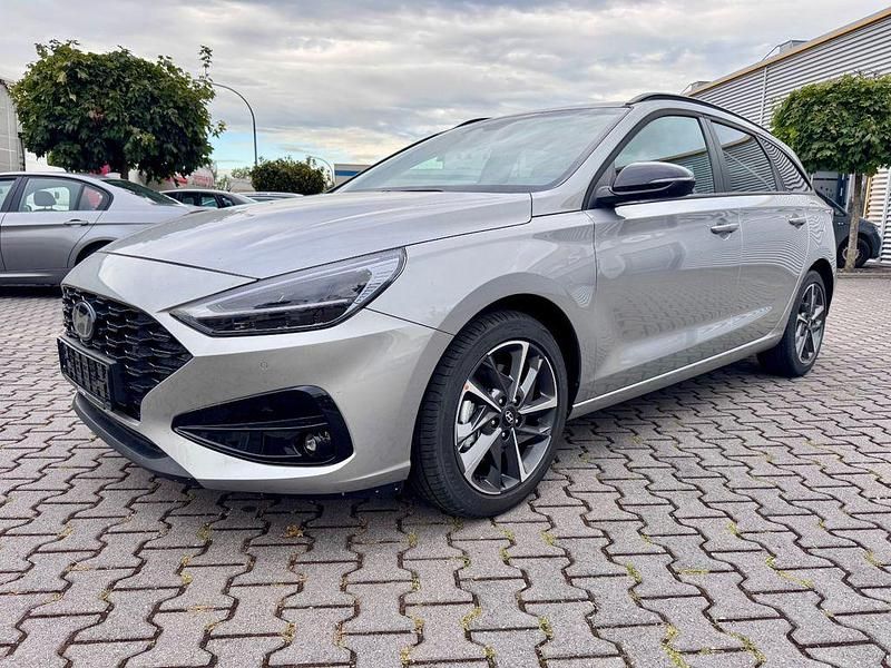 Silber Neu 2025 Hyundai i30 GO! Limousine | 22.499 € (Guter Preis) - Bild 1/4