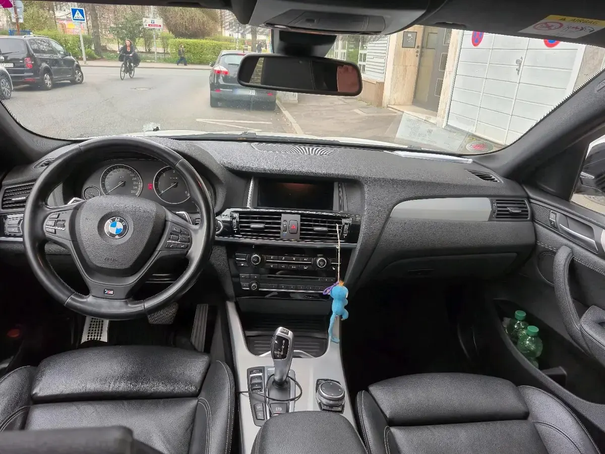 Gebraucht BMW X4 190 PS (139 kW) 2026 Weiß SUV