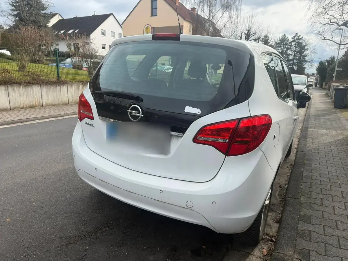 Używany Opel Meriva 101 KM (74 kW) 2015 Biały Minivan