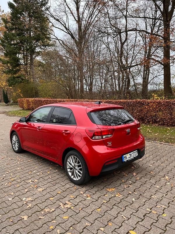 Gebraucht Kia Rio DREAM-TEAM Edition 84 PS (61 kW) 2020 Rot Kleinwagen