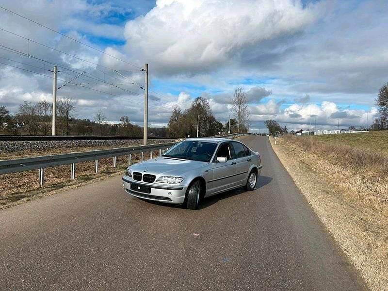 Gebraucht BMW 316 116 PS (85 kW) 2003 Silber Limousine