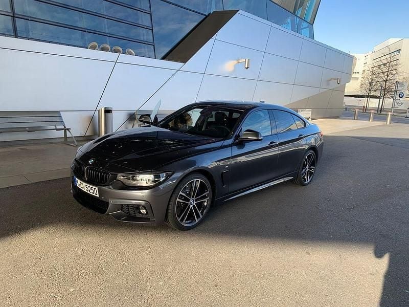 Grau Gebraucht 2020 BMW 430 Gran Coupé M Sport Coupé | 29.600 € (Fairer Preis) - Bild 1/4