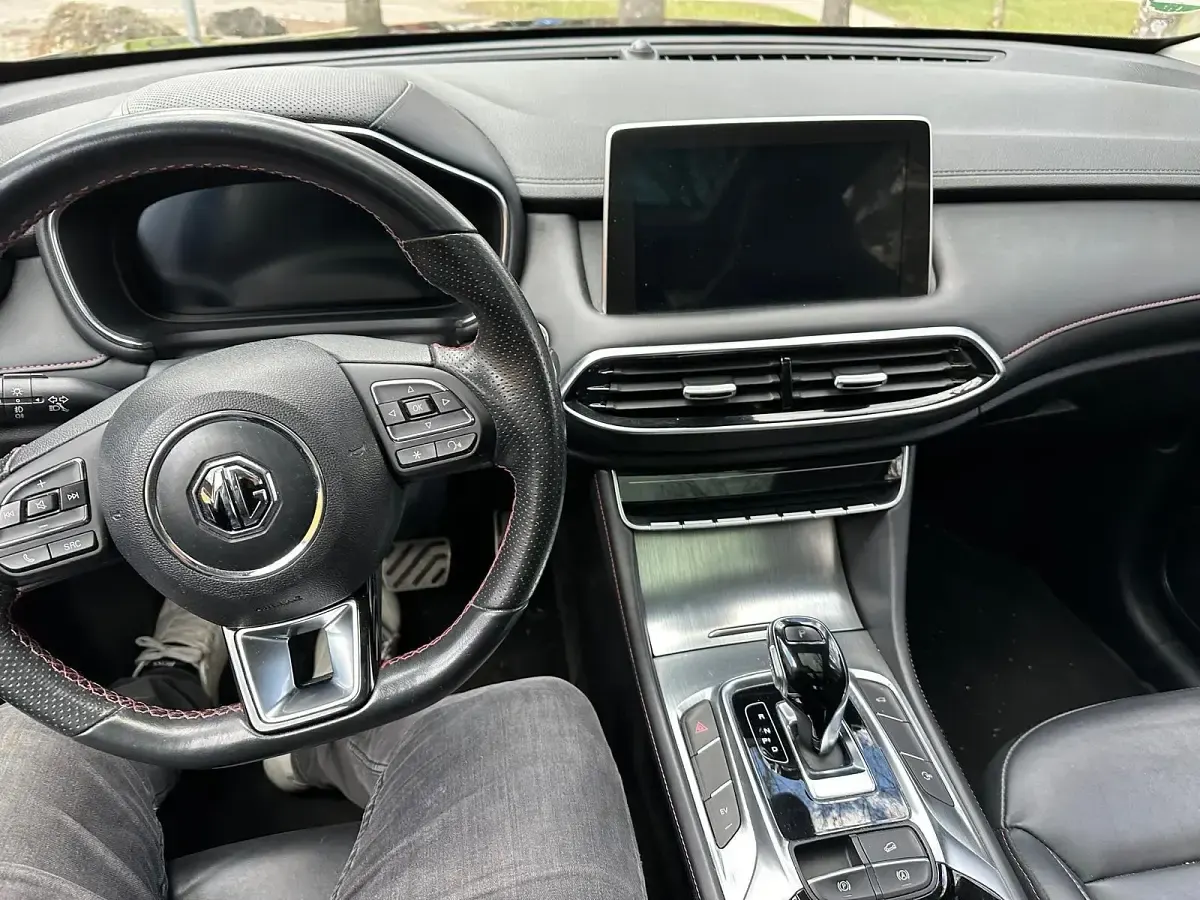 Second-hand MG EHS 258 CP (189 kW) 2022 Negru SUV