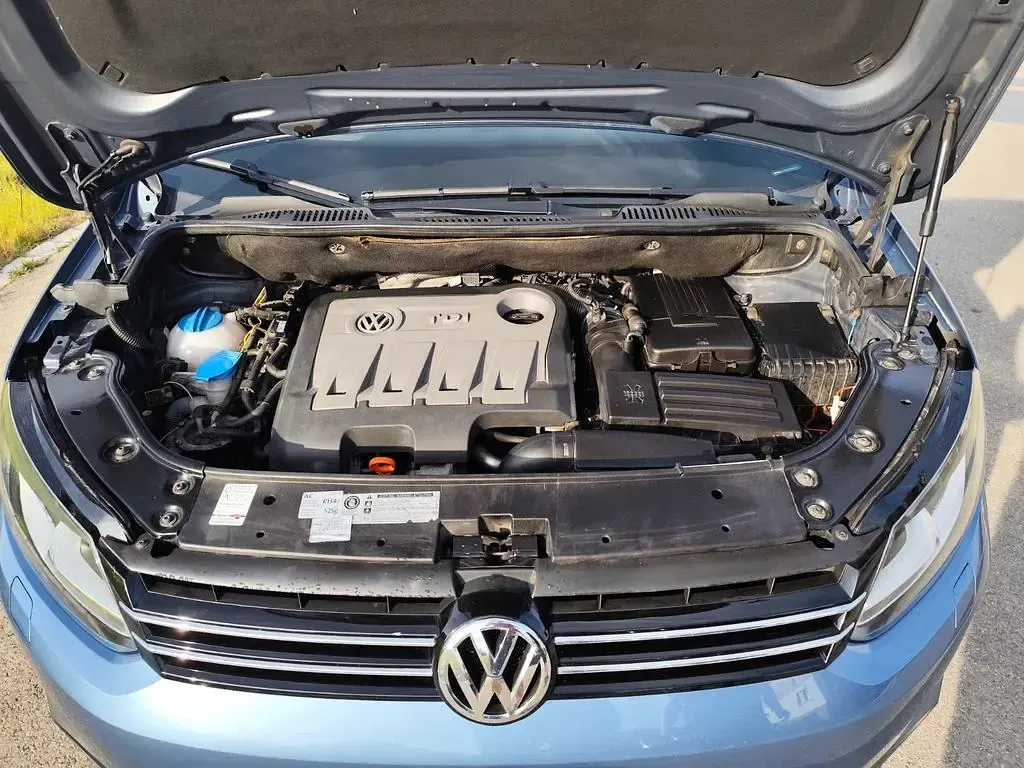 Gebraucht VW Touran Match 140 PS (102 kW) 2012 Blau Van / Kleinbus