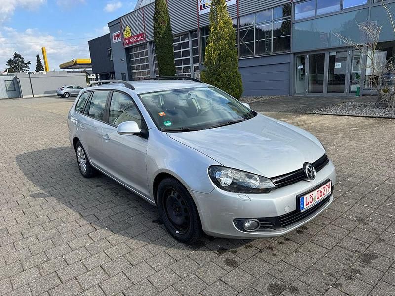 Gebraucht VW Golf VI 105 PS (77 kW) 2011 Silber Kleinwagen