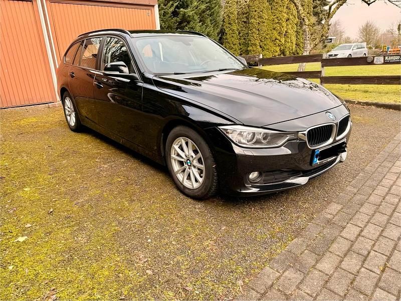 Gebraucht BMW 320 Comfort Edition 2015 Schwarz Kombi
