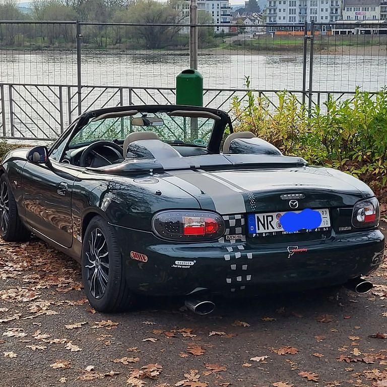 Second-hand Mazda MX5 110 CP (80 kW) 2000 Verde Cabrio