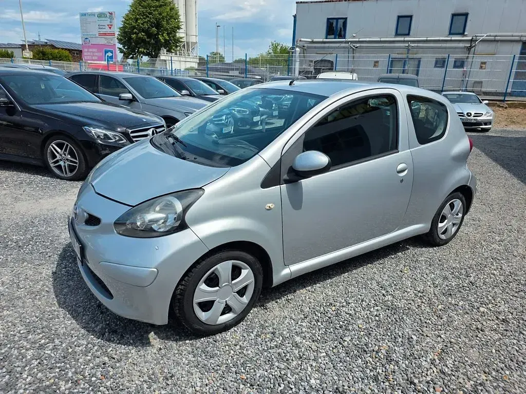 Gebraucht Toyota Aygo City 68 PS (50 kW) 2006 Silber Kleinwagen