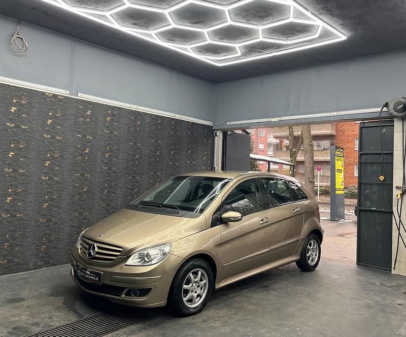 Gebraucht Mercedes B170 116 PS (85 kW) 2007 Braun Van / Kleinbus