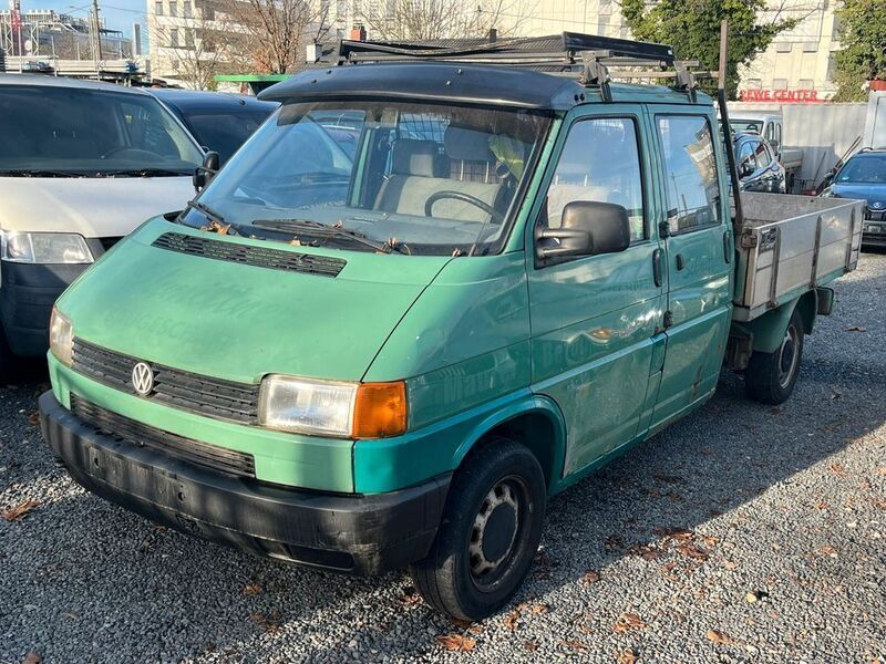 Grün Gebraucht 1995 VW T4 Van | 2.590 € - Bild 1/2