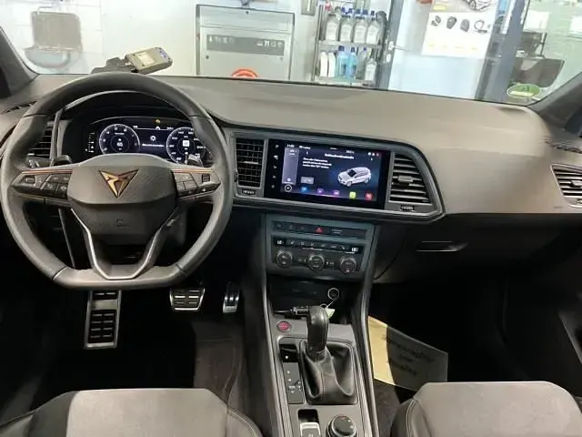 Gebraucht Cupra Ateca 150 PS (110 kW) 2024 "camouflage" gr]n SUV