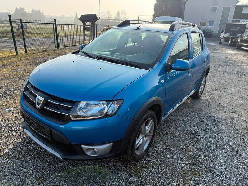 Gebraucht Dacia Sandero Prestige 90 PS (66 kW) 2015 Blau Limousine
