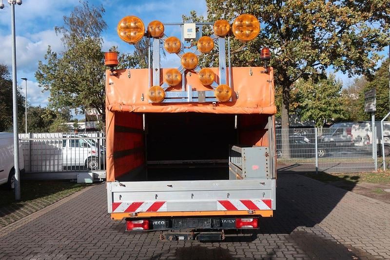 Second-hand Iveco Daily 126 CP (92 kW) 2012 Portocaliu Berlinǎ