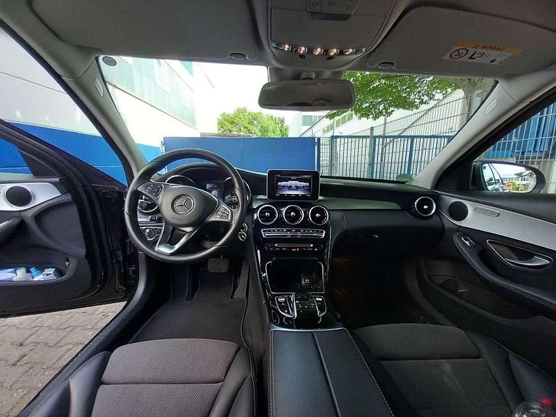 Gebraucht Mercedes 180 156 PS (114 kW) 2018 Schwarz Limousine